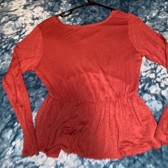 Olivia Rae flowy shirt - Picture 3 of 4